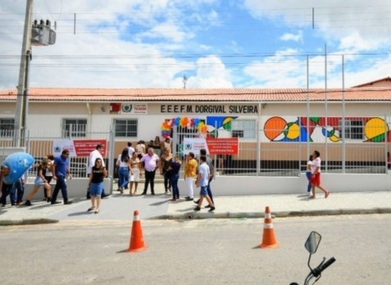 13072020 ESCOLA SF Easy Resize.com - 50 ANOS DE EXISTÊNCIA :Professor e Ex-Prefeito Zé Rofrants parabeniza Escola Dorgival Silveira